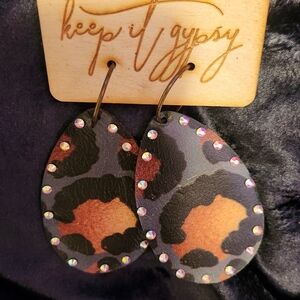 Keep It Gypsy Leopard Print Teardrop Earrings